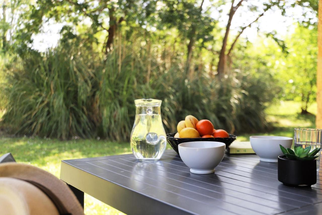 Sowell Residences Les Hameaux De Camargue アルル エクステリア 写真