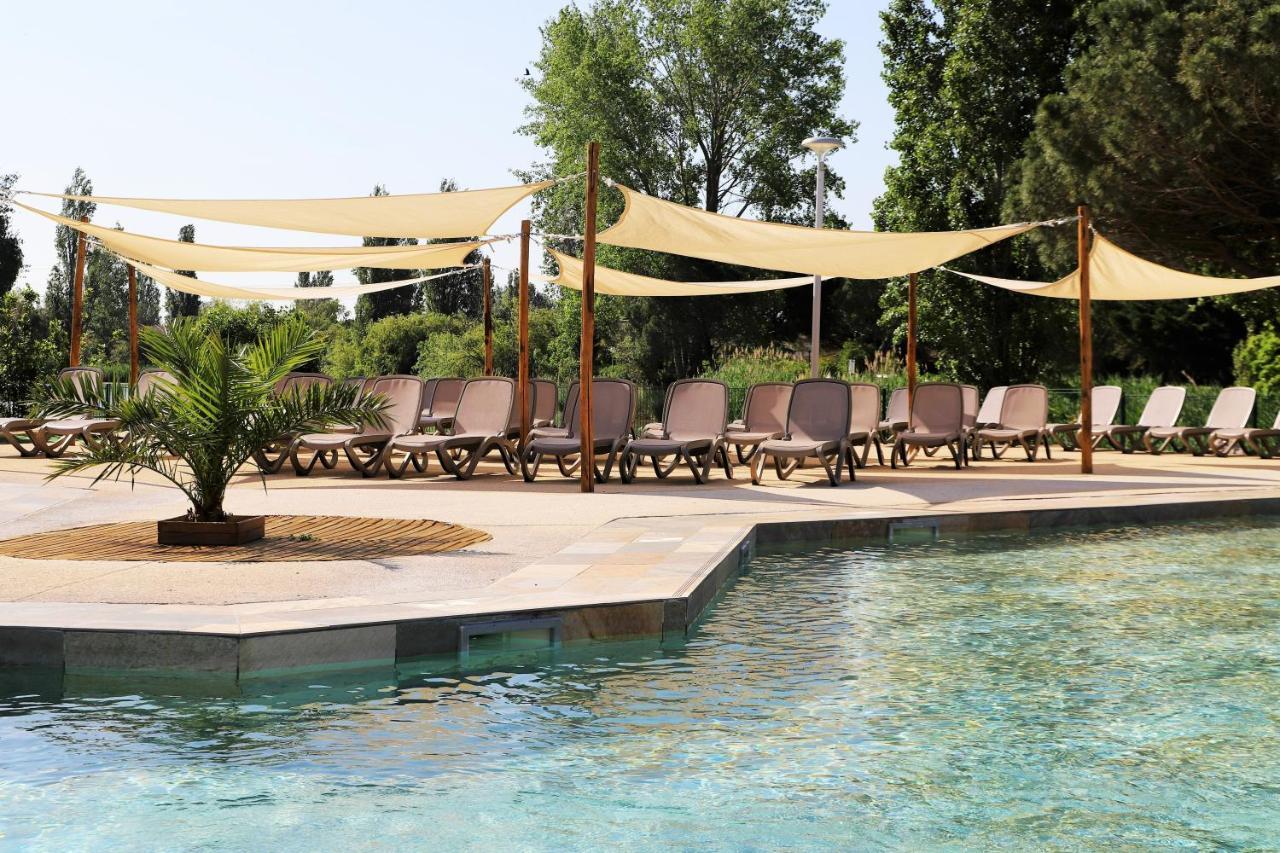 Sowell Residences Les Hameaux De Camargue アルル エクステリア 写真